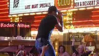 Luke Bryan Dancing - Country Girl (Shake It For Me) - Fremont Street Las Vegas