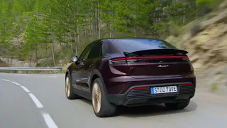 The new Porsche Macan 4 in Copper Ruby Metallic Driving Video