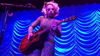 Samantha Fish 2017 10 30 Key West, Florida - Acoustic - Need You More