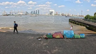 London River Walk Through Historic Isle of Dogs - ASMR [4K]