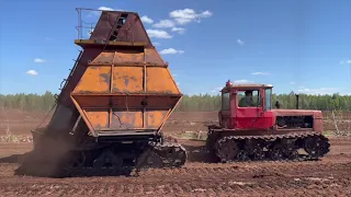 Фрезерный способ добычи торфа / Трактор VALTRA T191 c торфяной фрезой Meripeat PM 9