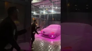 Pembe köpüklü oto yıkama 💦😄#car #araba #shorts #tiktok #modifiye #kaza #bmw #istanbul