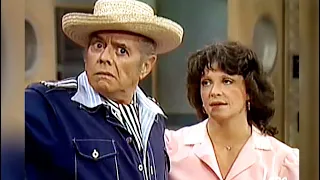 Desi Arnaz guest stars on ALICE w Linda Lavin - 1978