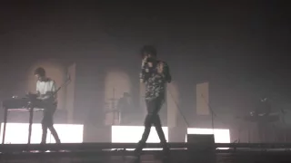 the 1975 - "loving someone" live