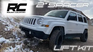 ROUGH COUNTRY 2" LEVELING LIFT KIT (2015 JEEP PATRIOT INSTALL)