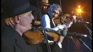 Muzsikas with fantastic violinist "Neti" : Kalotaszeg music -1