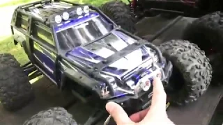 Traxxas SUMMIT - Is It Any GOOD? (My Thoughts + TOP SPEED RUNS) is it 1/8 or 1/10 Scale?? Diff Locks