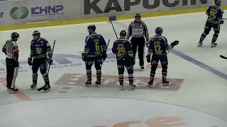 Přerušení 1. Semifinále Třebíč vs @HokejZlin kvůli dírám v ledu