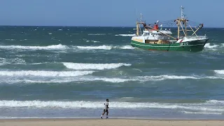 Stranded Ship on the west coast of Denmark | Big Trawler gets totally stuck on Danish Shore