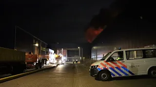 Zeer grote brand bij afvalverwerker in Genemuiden