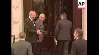 Paisley, McGuinness arrive for NI Assembly, prepare for joint govt.