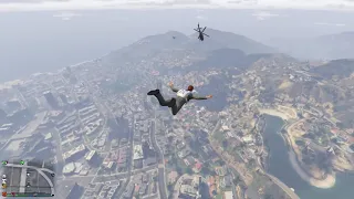 Grand Theft Auto V Online: Helicopter pool diving challenge!