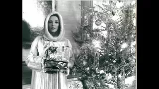 Vintage Hollywood Christmas Photos from 1920-1970