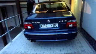 Alpina B10 V8 revving