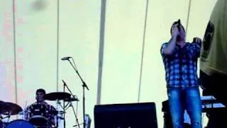 Smash Mouth - Walking On The Sun 4/16/11