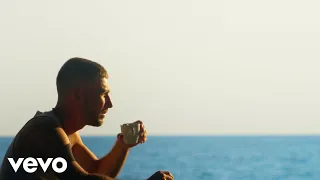 Nikola - Au bord de la mer (Clip officiel)