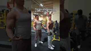 They be doing the most instead of just talking to them😭 #fitness #viral #gym #skits #youtubeviral