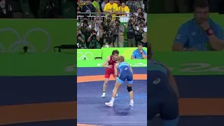 USA's FIRST Female Wrestler to Win Olympic Gold