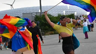 Vor EM-Spiel gegen Ungarn: Regenboggenflaggen in München