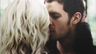 ► Klaus - Caroline ll "You left me.." AU  ∞