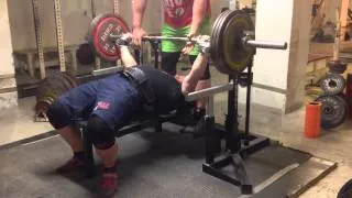 205 kg / 452 lbs raw bench + 285 kg / 628 lbs board press (17/9-15)