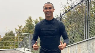 Cristiano Ronaldo cuts his hair and dances to Calema -Te Amo !!!2020 🤩