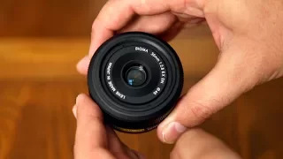 Sigma 30mm f/2.8 EX DN lens review with samples