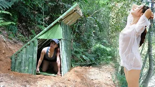 Alone Bushwalk In The Forest, Bushcreaft Life, Build Shelter With Survival Skills, Living Off Gird