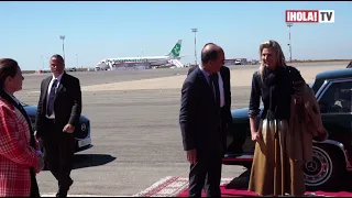 El look veraniego de Máxima de Holanda para su aterrizaje y primer día en Marruecos | ¡HOLA! TV