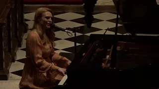 Freya Ridings (@FreyaRidings)-Holy Water @ St. George's Church, Mayfair, 11th Sept 2018