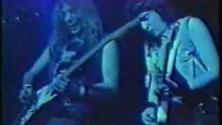 Iron Maiden-7."Walking On Glass" Guitar Solo (Philadelphia 1987)