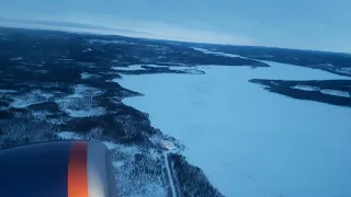 ✈ Взлет самолета авиакомпании "Аэрофлот" в аэропорту Мурмаши в Городе-герое Мурманске.