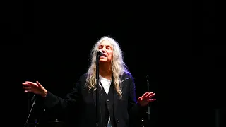 Patti Smith: One too many mornings (Bob Dylan) Berlin Zitadelle Spandau 10. Juni 2022 ( 06-10-2022 )