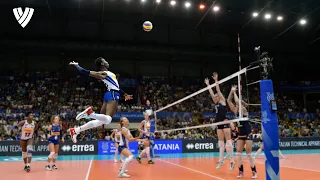 POWER PAOLA from Italy! 🏐 💥  | Olympic Qualifier | Highlights Volleyball