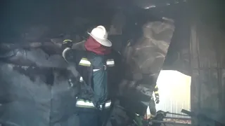 Вогнеборці ліквідували пожежу у торгівельному павільйоні