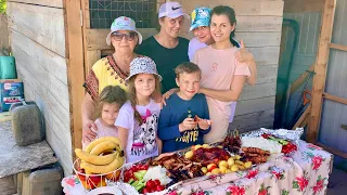 GOING BACK TO THE PHILIPPINES! Boodle fight with family!