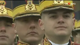 Parada militară s-a încheiat cu defilarea militarilor Brigăzii 30 Gardă ”Mihai Viteazul”.