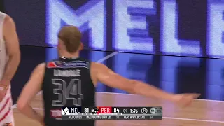 Jock Landale Posts 20 points & 10 rebounds vs. Perth Wildcats