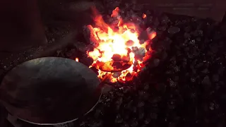 Forging the Ultimate Combo Skillet, Folding Handle