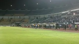 SUASANA BENCH PERSIB Usai Tumbangkan Persita 5-0, Momen Gak Ada Di TV