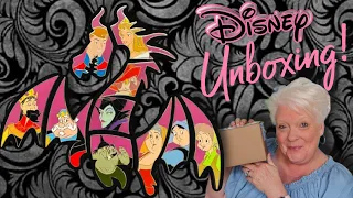 UNBOXING! Walt Disney World PARKS Mystery Blind Box Pins! Maleficent!