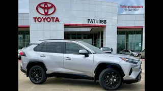 2022 TOYOTA RAV4 Hybrid SE in Silver Sky Metallic walk-around what's new video pictorial