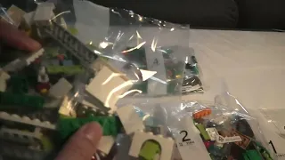 Unboxing Lego City Grocery Store SET 60347