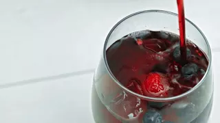 Готовим коктейль Fanagoria Fresh Red
