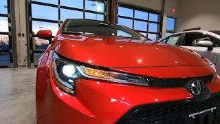 2020 Toyota Corolla L(E) versus Corolla XLE the front overview