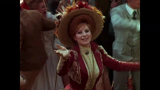 Hello Dolly - Filming "Before The Parade Passes By"