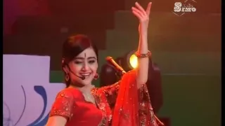 Famous Tajik singer Noziya Karomatullo Performing ( in Saari) .. Dil Cheez Kya Hai ..