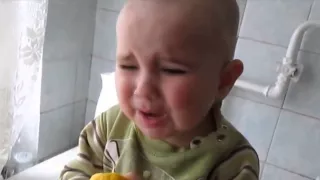 Прикольная подборка   дети едят лимон   Babies eating lemon 2015 0001