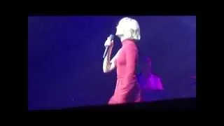Полина Гагарина - Нет (Live)
