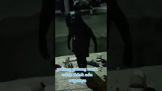 Anak kecil kecebur got #shorts #tiktok #viral #lucu #ngakak #cctv #terekam #imaddictedto #meme